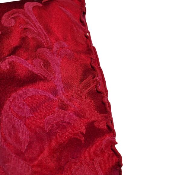 Red Damask Round Tablecloth 70" Floral Scroll Pattern Elegant Dining Décor - Picture 10 of 11